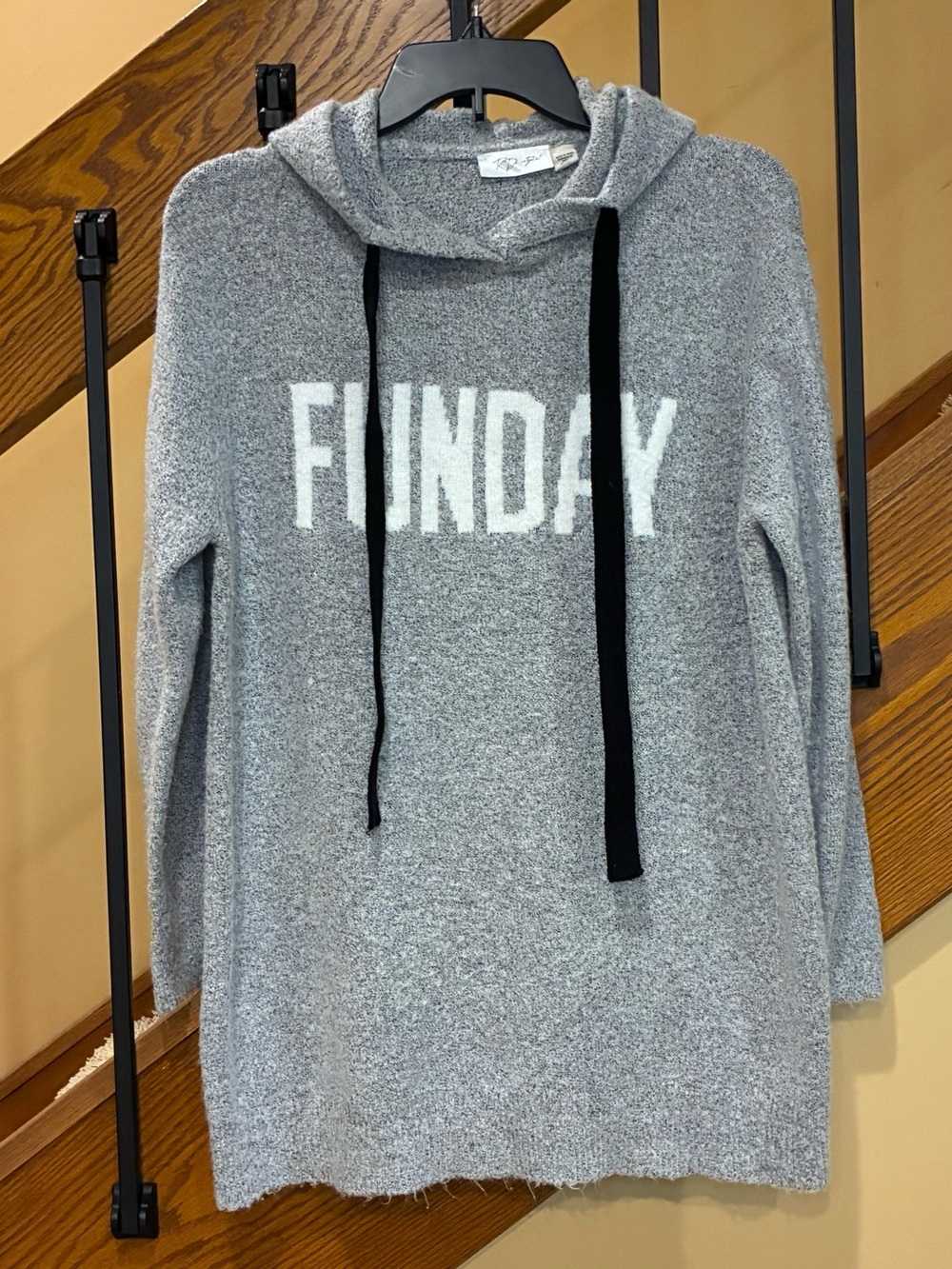 RD style sweater Funday graphic Hooded with drawstring Gray SZ Small